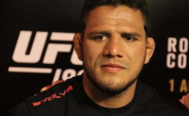 Nurmagomedov quer definir desafiante dos leves contra Alvarez ou