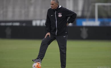 Técnico do Corinthians define maneira ideal para o time jogar e