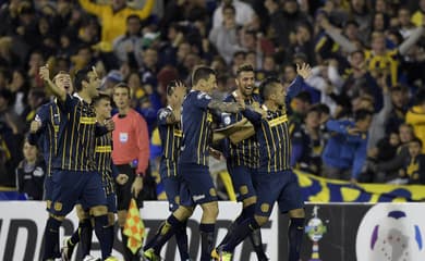 Nacional e Atlético Nacional empatam em jogo de oito gols na Libertadores, libertadores