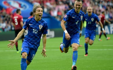 Eurocopa: Espanha bate Croácia em jogo de oito gols e vai às quartas