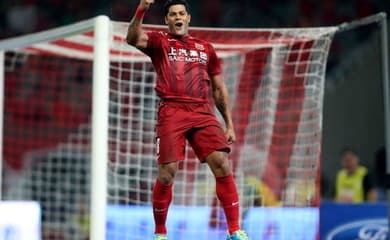 China: Oscar tem o 10º maior salário do futebol mundial