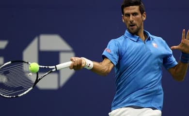 Novak Djokovic - Bola Amarela