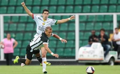 Botafogo sai na frente, mas perde de virada para o Brusque