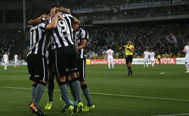 File:Torcida do inter antes do jogo pela copa libertadores da