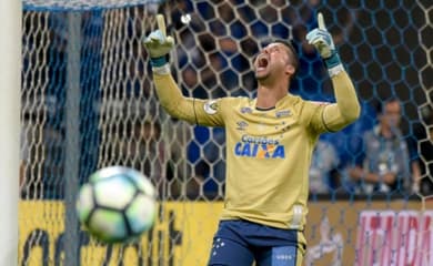 Fábio, ex-Cruzeiro, pode se tornar o brasileiro com mais jogos de  Libertadores