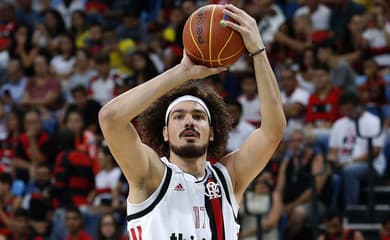 Melhor jogador da NBA é torcedor do Flamengo