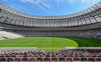 Ocupação de estádios na Rússia está abaixo de 50% - 01/04/2018 - Esporte -  Folha