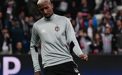 Brilhou! Talisca marca dois gols em vitória do Besiktas na Turquia