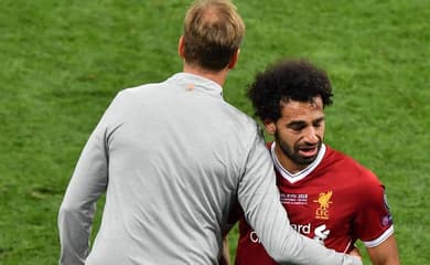 Antigo jogador do Liverpool critica Salah: Não consegue fazer um