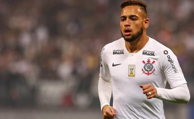 Atacante do Corinthians está de malas prontas para deixar o Brasil