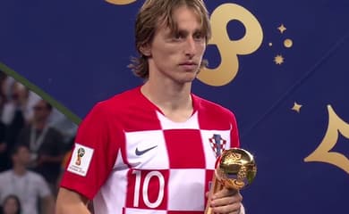 Modric eleito melhor jogador do Mundial: os prémios individuais  atribuídos após a vitória da França - Mundial  2018 - Jornal Record