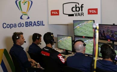 Futebol: as principais regras e suas mudanças