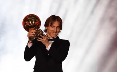 Modric é eleito o melhor da Copa, e Mbappé leva prêmio de jogador jovem, Copa  do Mundo