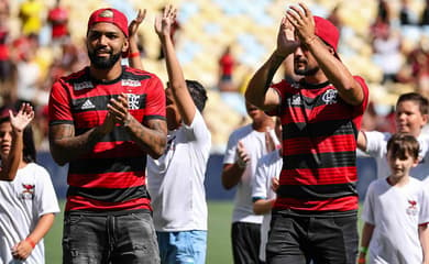 Valor da nova camisa do Flamengo recebe críticas de torcedores na web: 'Vem  com o Arrascaeta?' - Lance!