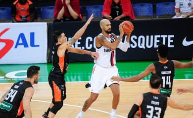 NBB no Aracati: Flamengo vence Fortaleza Basquete Cearense em