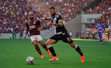 Flamengo e Vasco fazem clássico no Brasileirão sob gestões