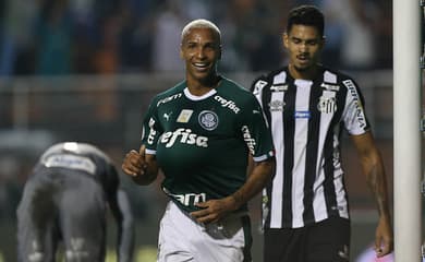 Deyverson lidera jogadores que mais ficam impedidos no Brasileirão