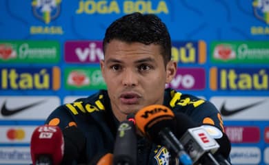 Messi é eleito o melhor jogador da Copa América; Thiago Silva leva