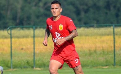 Partizani Tirana – Equipe de futebol da Albânia