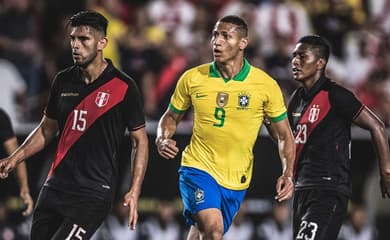 Brasil perde para o Inter em jogo com lances polêmicos