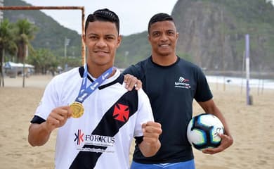 Jogo do Brasil no futebol de areia vira piada na internet