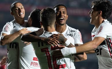 Internacional vence São Paulo no Morumbi e vai à final do