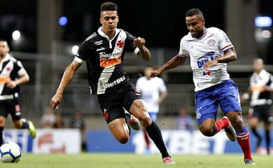 Corinthians sai atrás, mas arranca empate contra o Flamengo em