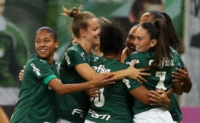 Palmeiras vence Ferroviária e lidera Brasileirão Feminino