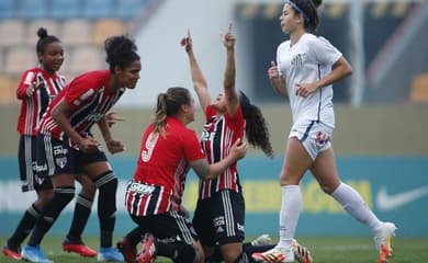 São Paulo enfrenta o Santos em busca de vaga na decisão do Paulista Feminino  - SPFC