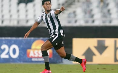 Warley elogia elenco do Botafogo e revela orientações de Chamusca