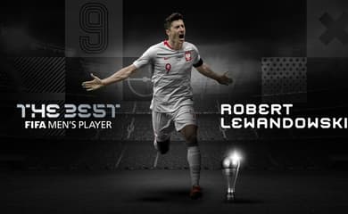 Lewandowski leva o prêmio de melhor jogador do mundo pela segunda vez