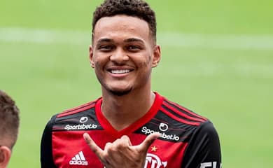 Flamengo tem base 'europeia', enquanto só três jogadores do River