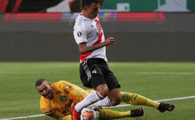 VIDEO: Palmeiras smash River Plate in Copa Libertadores SF first leg