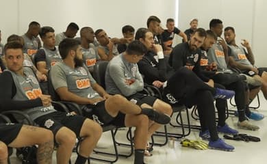 Acesso Total - Corinthians - Spoiler 2, De destaque da temporada à  rescisão de contrato. ⠀ No 2° episódio do Acesso Total - Corinthians, nós  te colocamos dentro da sala que decidiu o futuro, By sportv