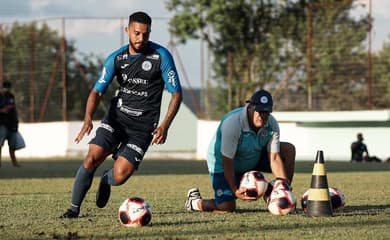 Lateral brasileiro se destaca em Portugal e recebe sondagens