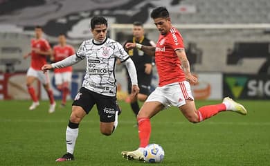 Em um jogo polêmico, Santos consegue empatar contra o Corinthians