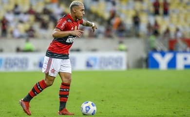 Flamengo anuncia o lateral-direito Mauricio Isla, novo camisa 44 - Lance!