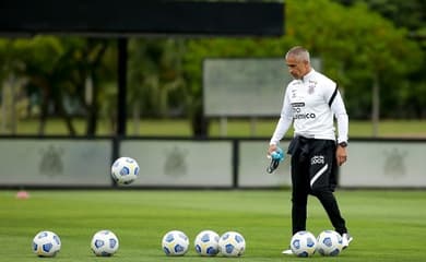 Corinthians é derrotado pelo Internacional e vê vaga na Sul-Americana  ameaçada - Esportes - R7 Futebol