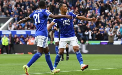 Em jogo de seis gols, Leicester vence o Manchester United em casa pelo  Campeonato Inglês - Lance!