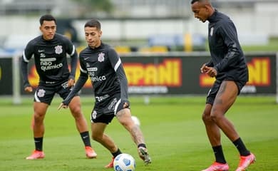 Corinthians marca no último lance e vence Chape diante de quase 40