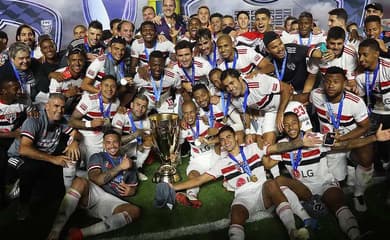 São Paulo quebra jejum de 15 anos e leva a taça do Campeonato Paulista 2021