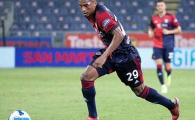 Dalbert é apresentado e se diz 'pronto para jogar' pelo Internacional