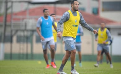 CSA sai na frente, mas deixa Grêmio empatar jogo no Rei Pelé 