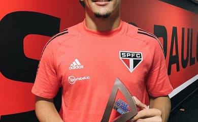 Pablo Maia: golaço e Craque do Jogo - SPFC