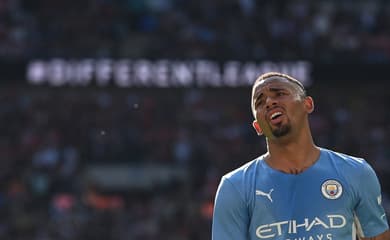 Gabriel Jesus perde chances e Arsenal só empata com Southampton no Inglês