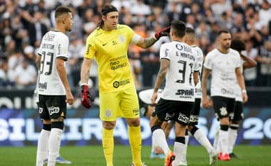 São Paulo sai na frente, Corinthians busca empate e lidera o