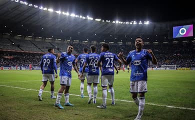 Cruzeiro busca empate com o Athletico-PR, mas segue ameaçado no