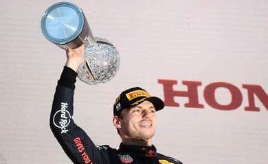 Verstappen diz que chegou a duvidar de título, mas que nunca