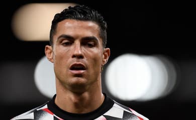 Cristiano Ronaldo toma decisão após eliminação do Manchester United na Champions  League, Esporte