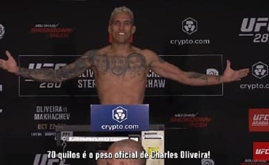 Charles do Bronx tem luta de título no UFC contra russo em outubro